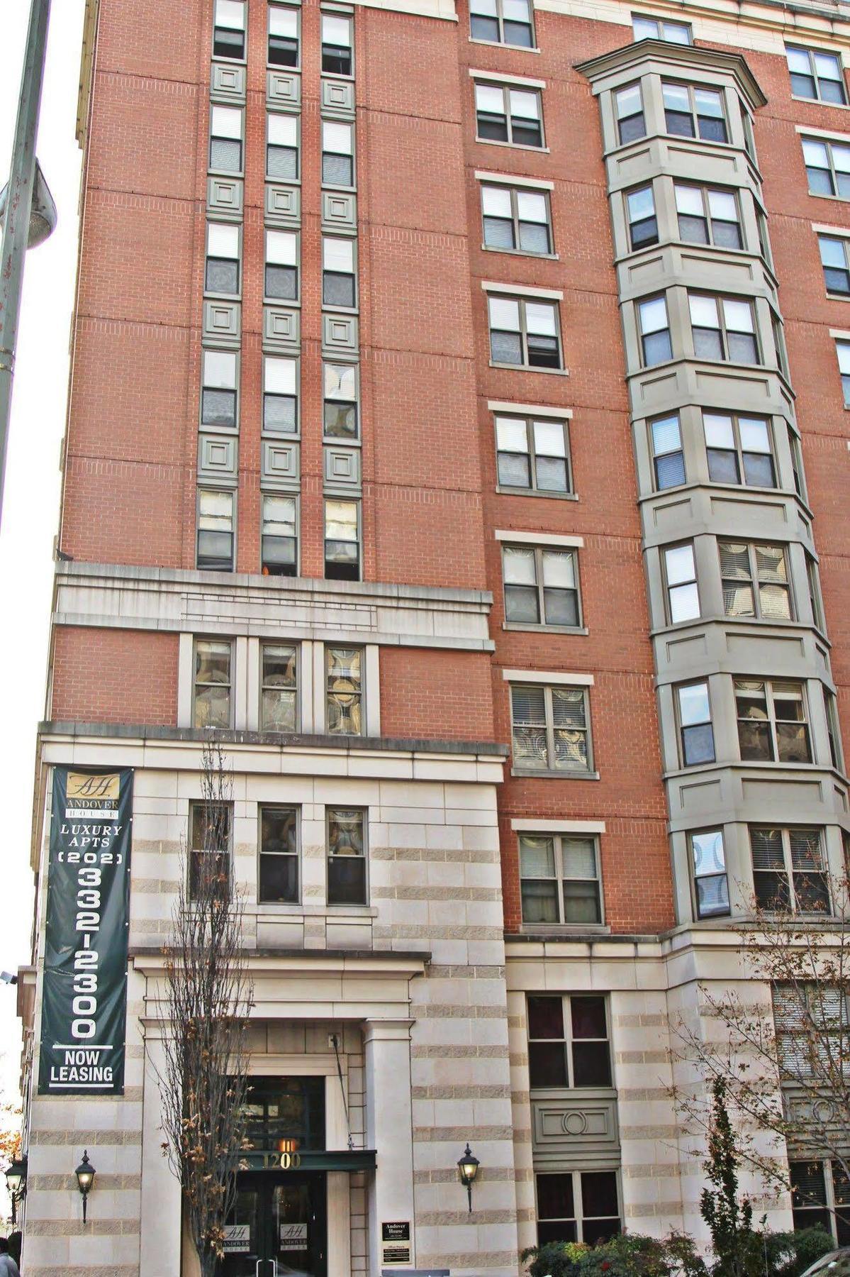 Weichert Suites At Andover House Washington