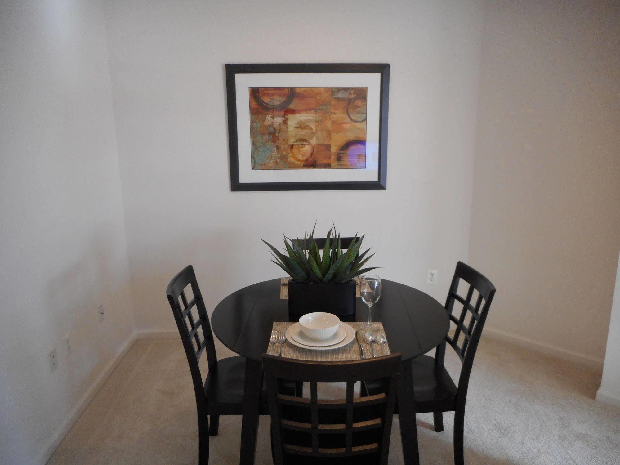 Hotel Weichert Suites At Andover House Washington
