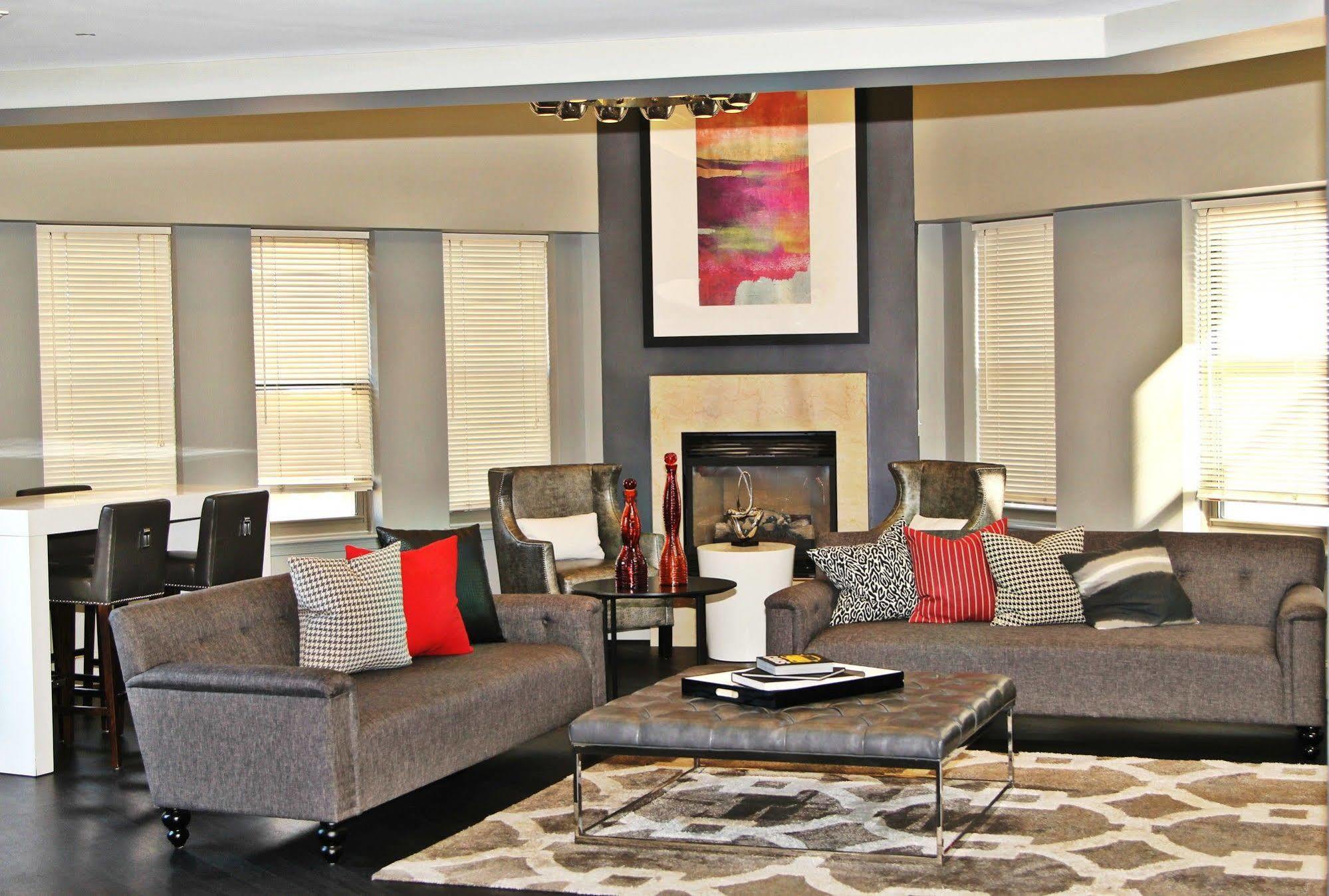 Weichert Suites At Andover House Hotel